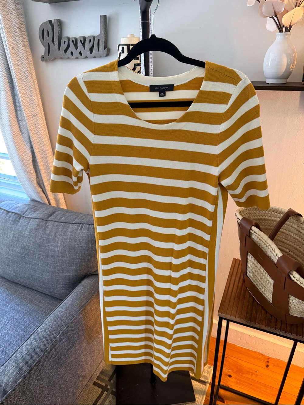 Ann Taylor Knit Dress sz 10